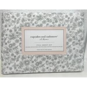 Cupcakes & Cashmere Sheet Set STRAWBERRIES & Flowers- FULL
